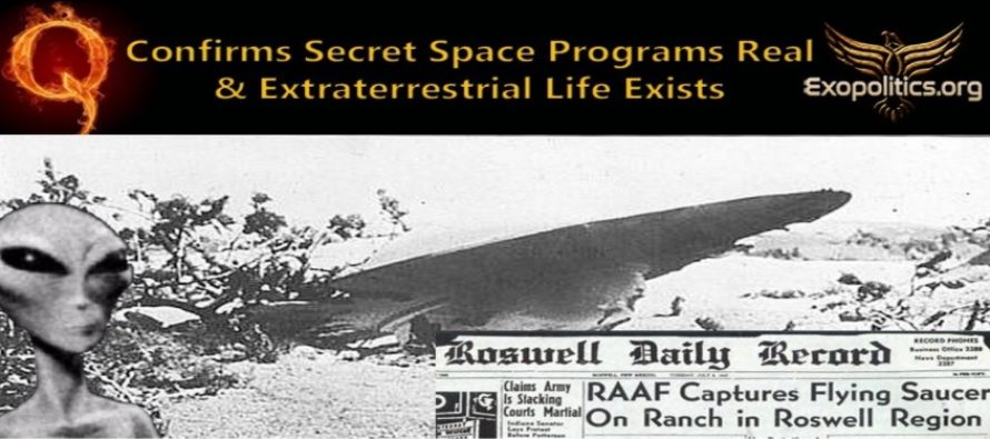 Informační zdroj QAnon potvrzuje skutečnost tajných vesmírných programů a existenci mimozemského života – částečná podpora pro Goodea a Smithe